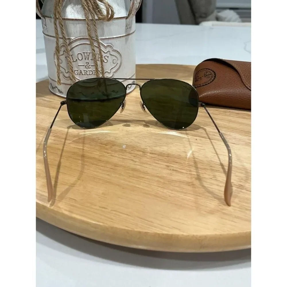 Ray ban large‎ rose gold metal aviator Sunglasses with case